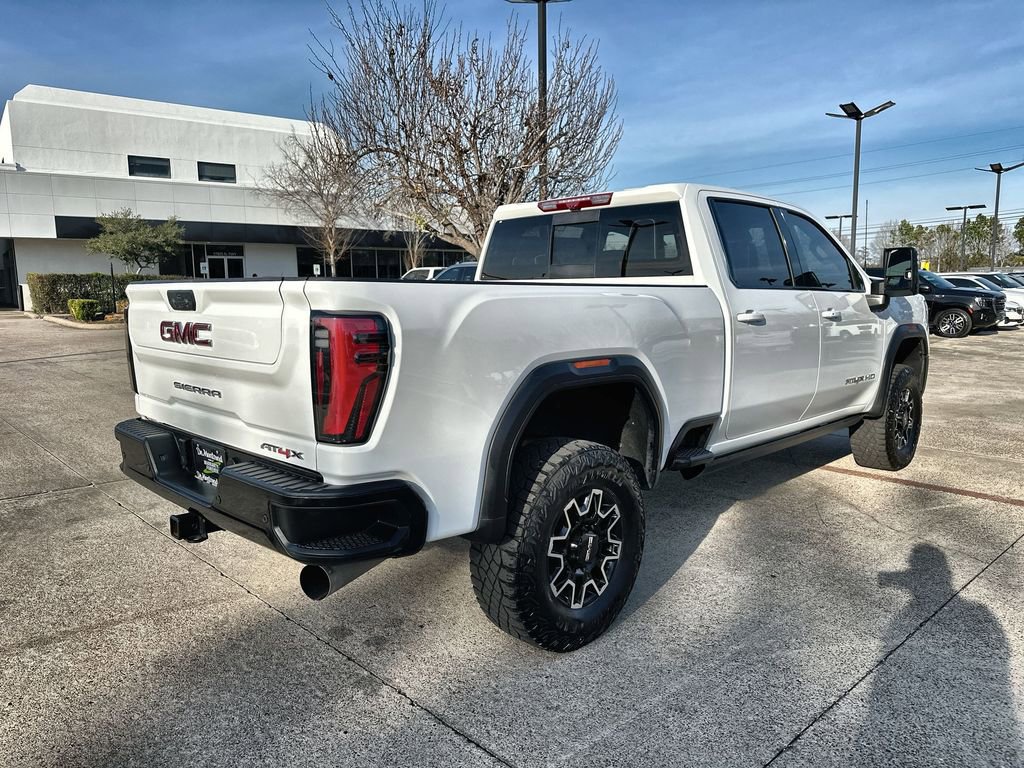 Used 2024 GMC Sierra 2500 AT4X image 11