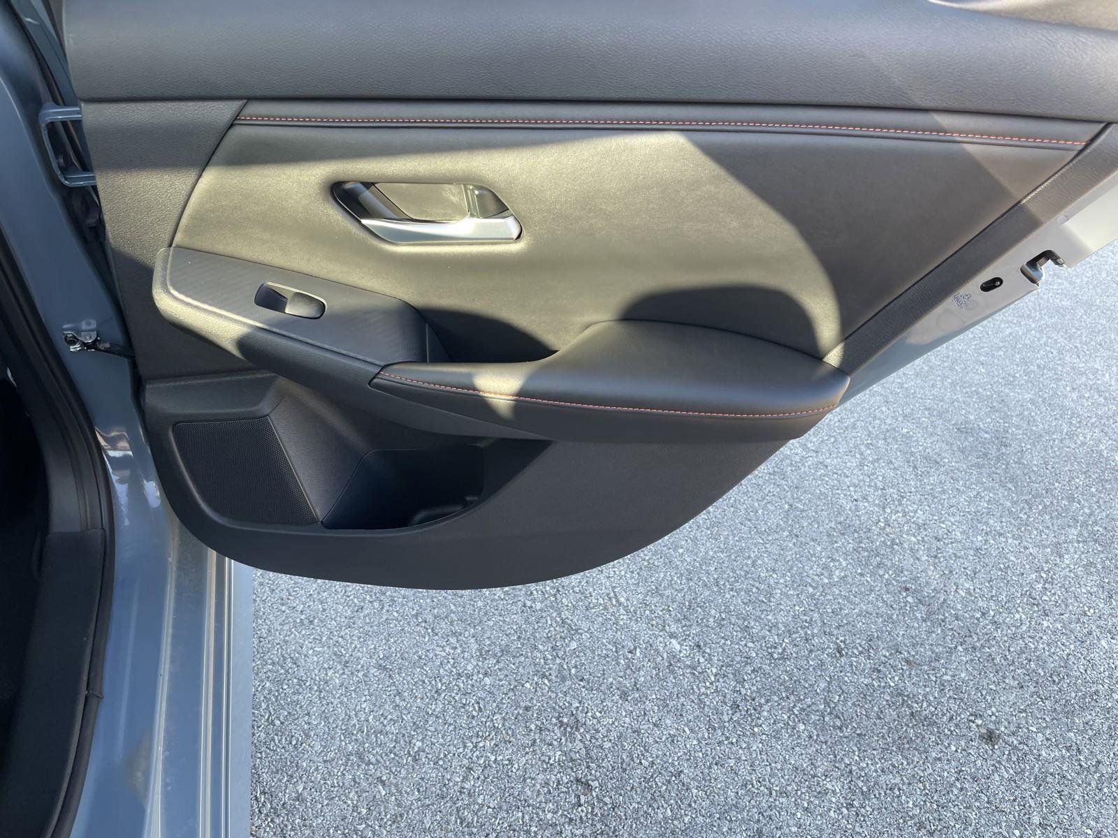 Used 2024 Nissan Sentra SR w/ SR Premium Package image 24