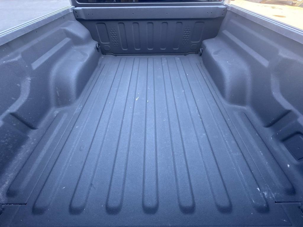 Used 2023 Jeep Gladiator Sport image 19