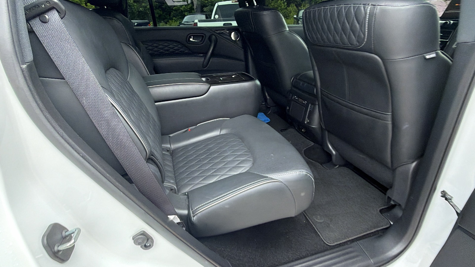 Used 2024 INFINITI QX80 Sensory AWD/4WD image 21
