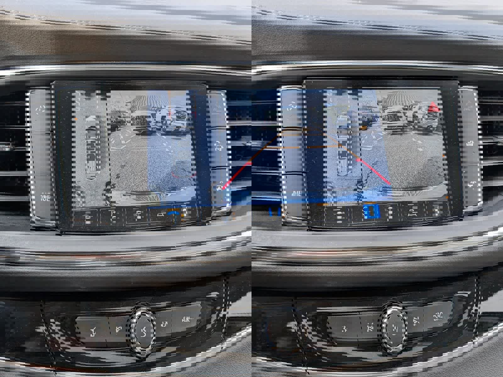 Certified 2024 Buick Enclave Avenir w/ Avenir Technology Package image 32