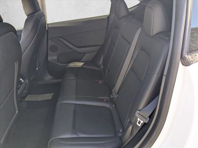 Used 2022 Tesla Model Y Long Range AWD/4WD image 21