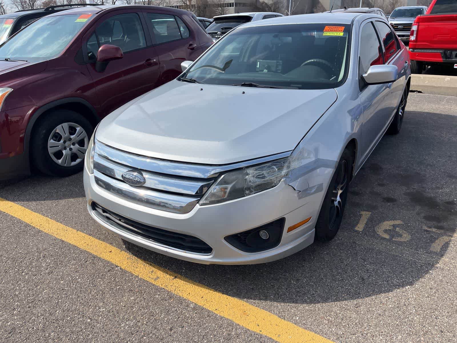Used 2010 Ford Fusion SE image 3