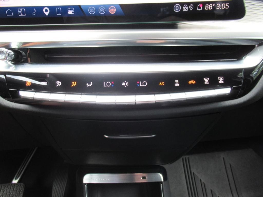 Certified 2025 Cadillac Lyriq Luxury w/ LPO, Floor Liner Package AWD/4WD image 29