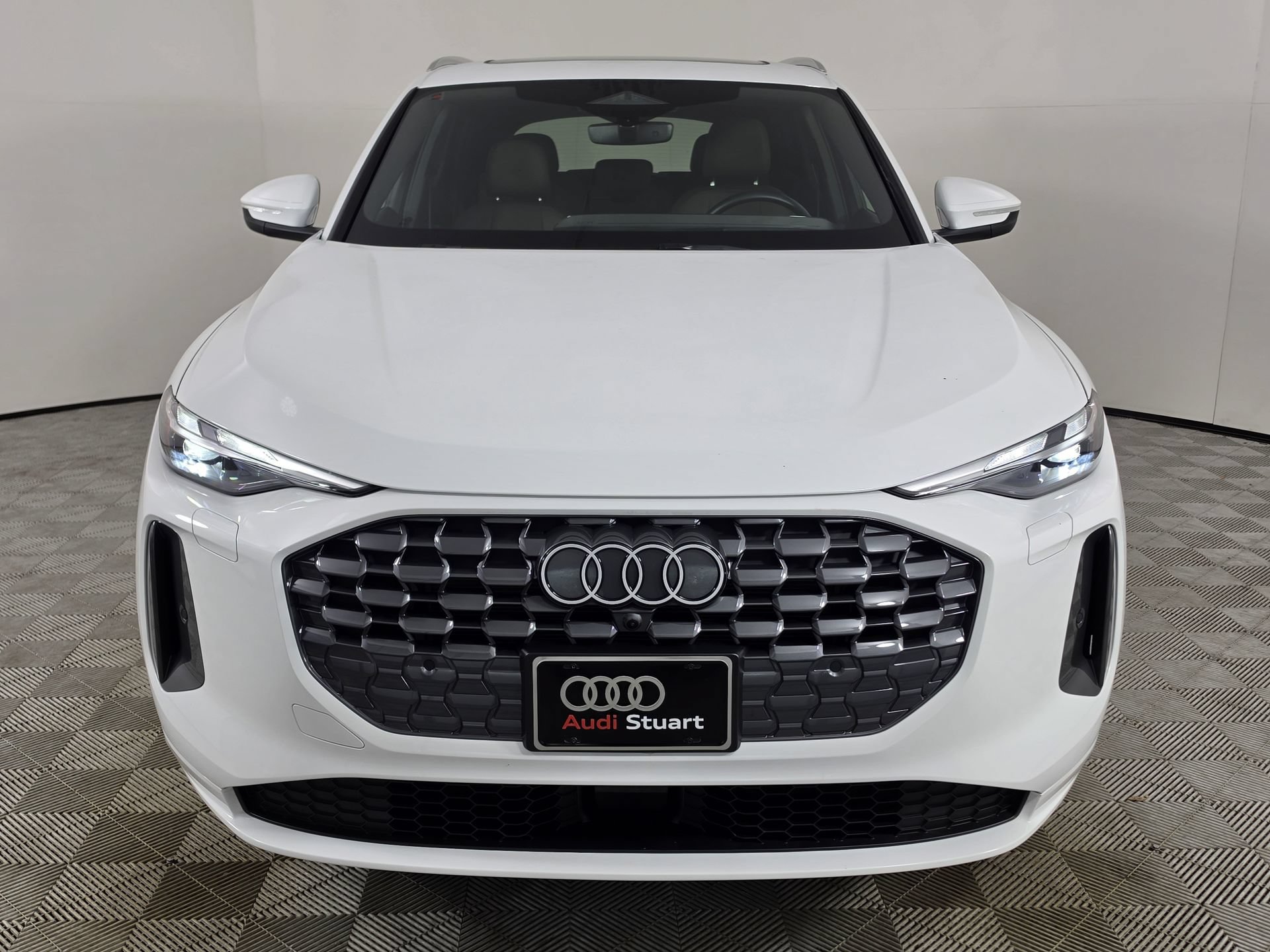 Used 2025 Audi Q5 Premium w/ Convenience Package AWD/4WD image 35
