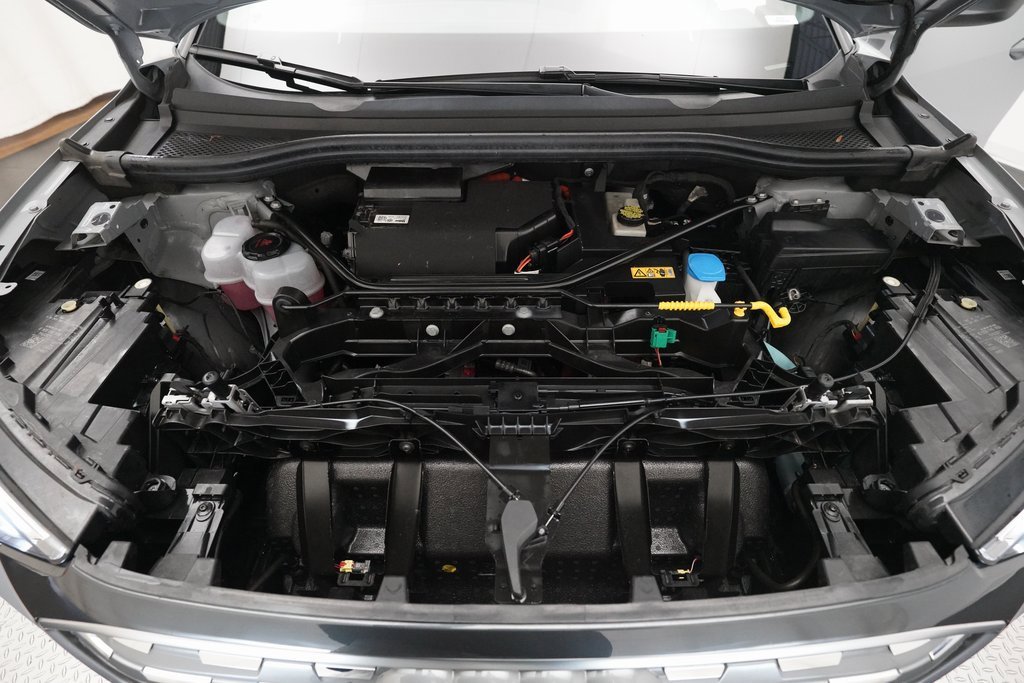 Used 2023 Audi Q4 e-tron Premium w/ Convenience Package image 33