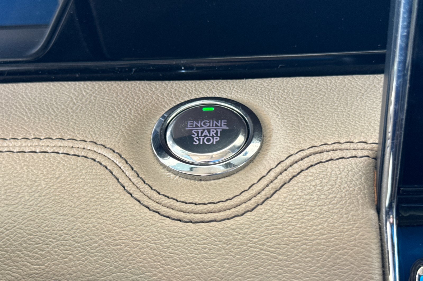 Used 2022 Lincoln Navigator Reserve AWD/4WD image 23