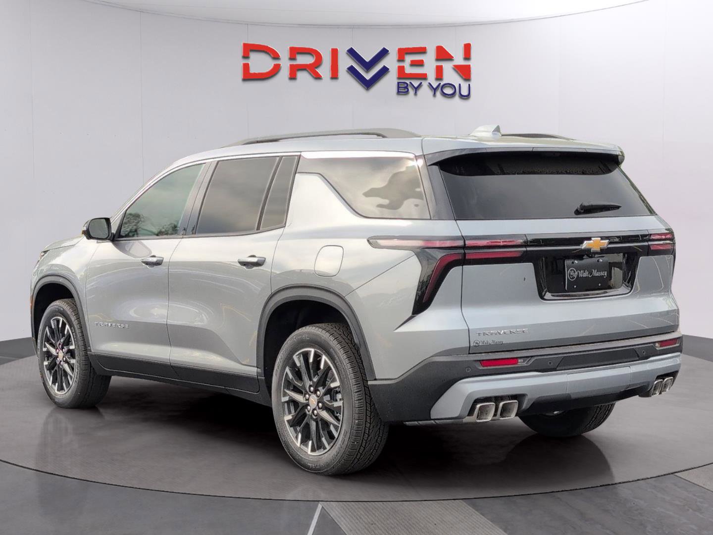 New 2026 Chevrolet Traverse LT w/ Sun and Wheel Package image 3