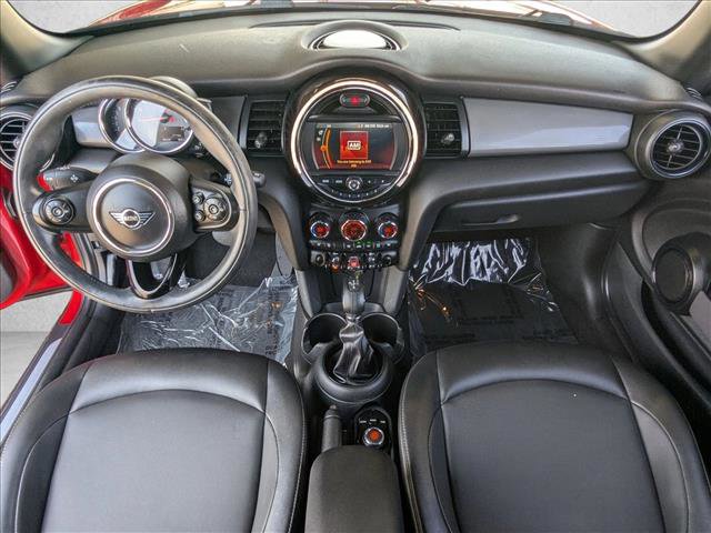 Used 2019 MINI Cooper 2-Door Hardtop image 17