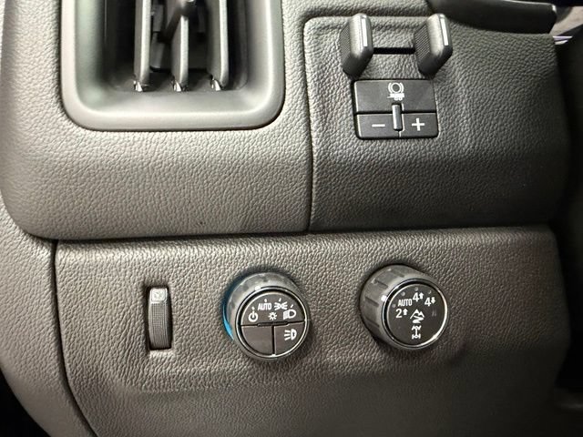 Certified 2022 Chevrolet Colorado ZR2 w/ ZR2 Midnight Special Edition AWD/4WD image 17