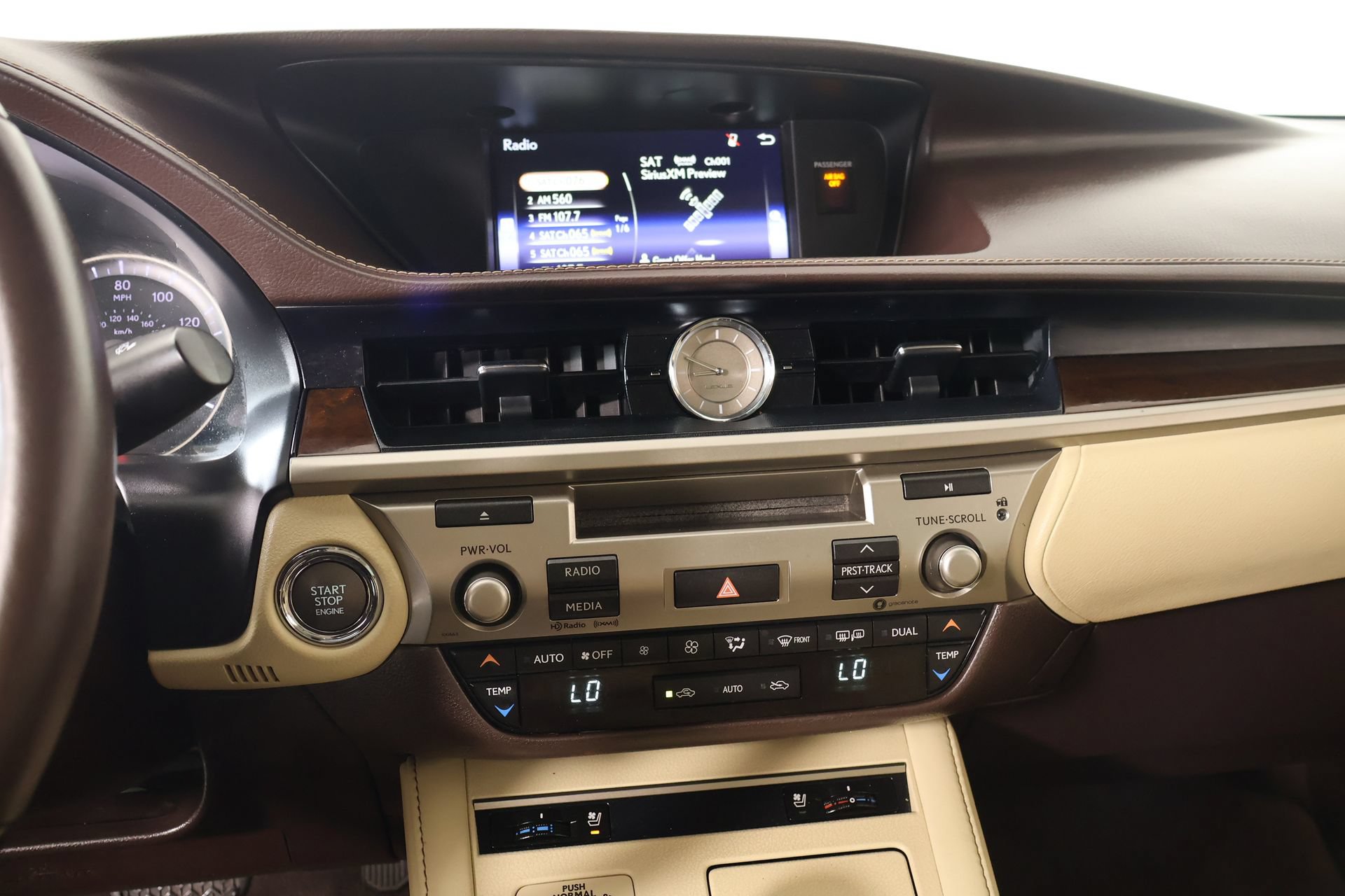 Used 2017 Lexus ES 350 w/ Premium Package FWD image 5
