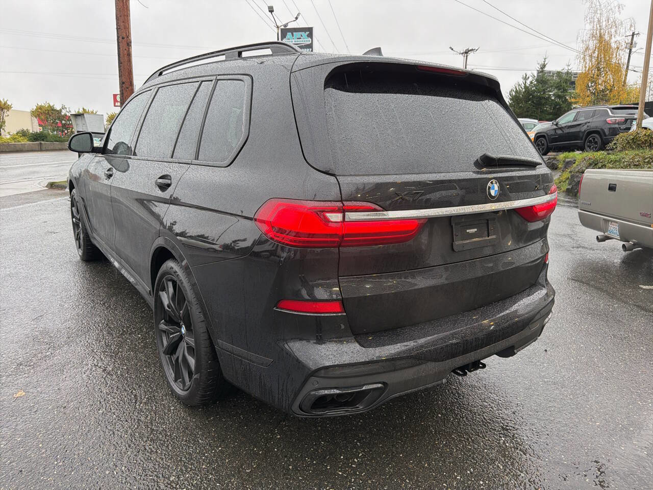 Used 2019 BMW X7 xDrive50i w/ M Sport Package image 5