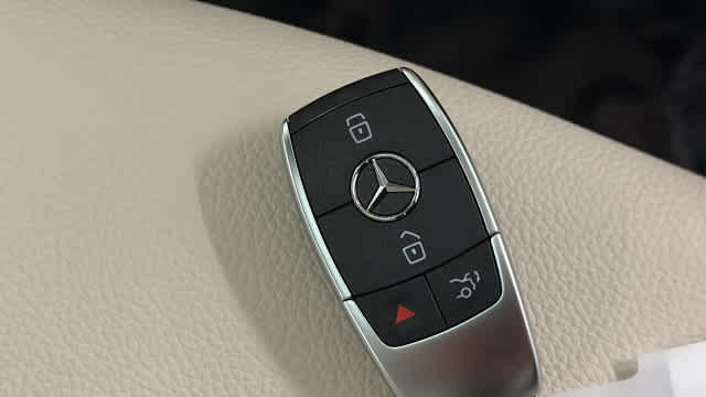 New 2026 Mercedes-Benz GLB 250 4MATIC image 40