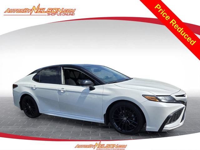 Used 2023 Toyota Camry XSE w/ Navigation Package FWD image 1