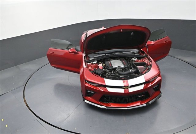 Used 2017 Chevrolet Camaro SS image 32