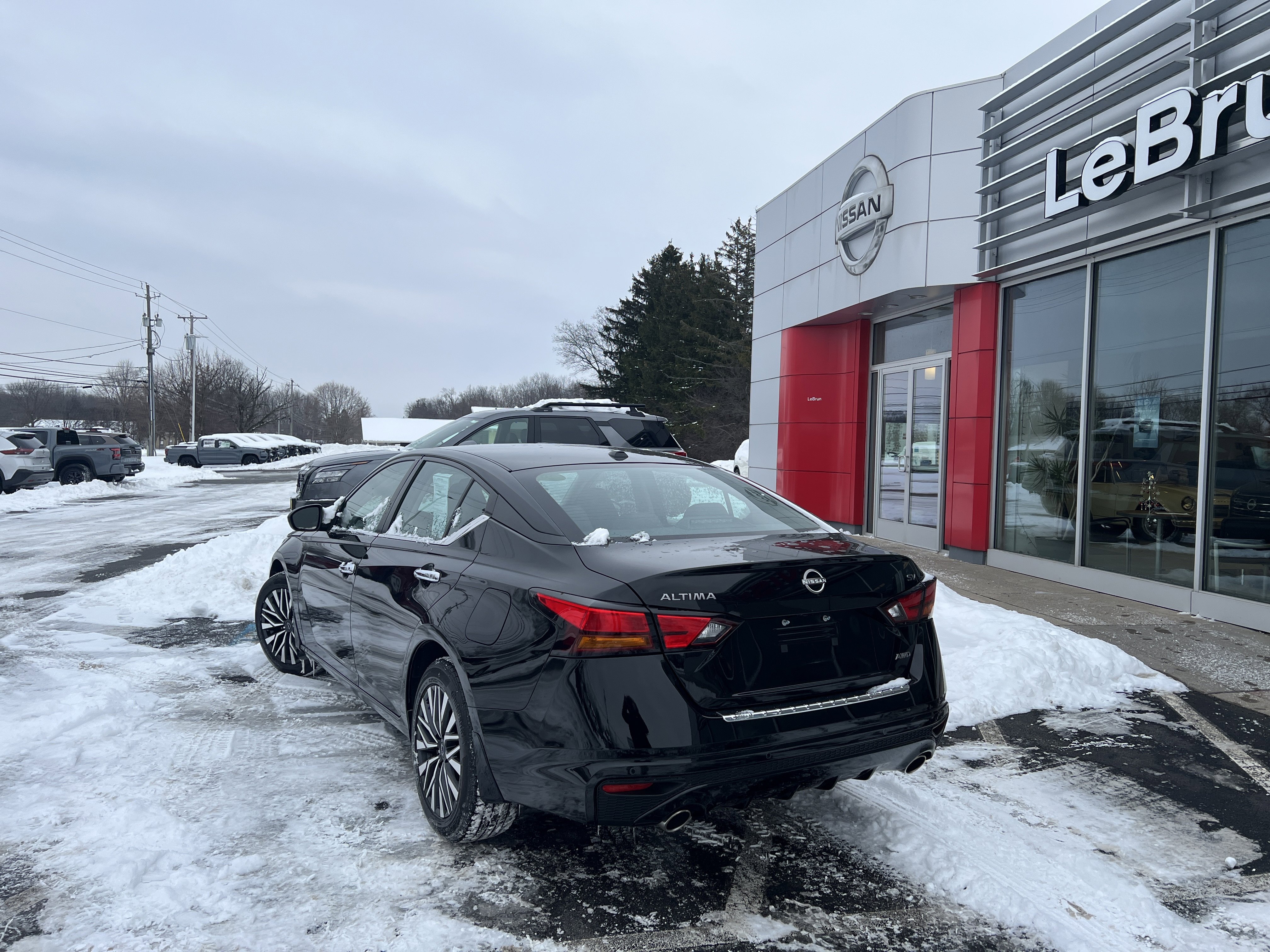 Certified 2023 Nissan Altima 2.5 SV w/ SV Premium Package image 8