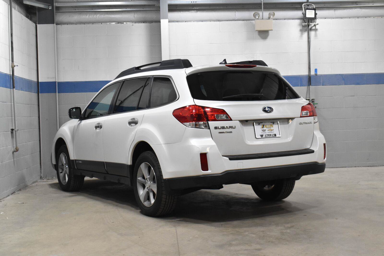 Used 2014 Subaru Outback 2.5i Limited AWD/4WD image 21