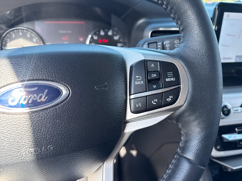Used 2024 Ford Explorer XLT w/ Equipment Group 202A AWD/4WD image 47