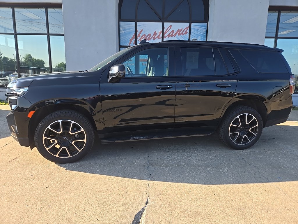 Used 2021 Chevrolet Tahoe RST w/ Luxury Package AWD/4WD image 4