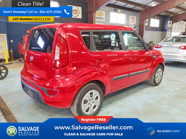Used 2013 Kia Soul FWD image 4