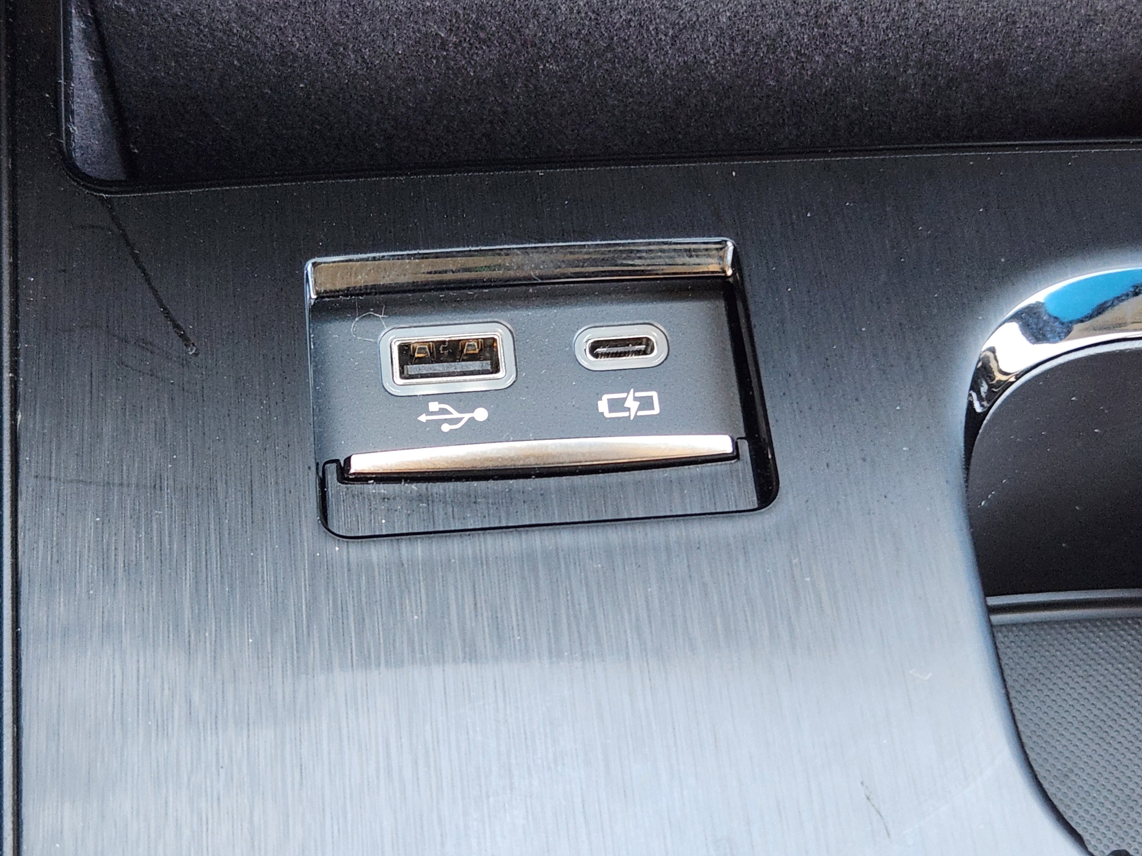 Used 2024 Lexus ES 350 Ultra Luxury w/ Accessory Package (Z2) image 30