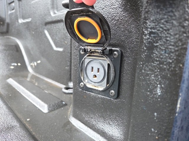 Used 2020 Chevrolet Silverado 2500 LT w/ Convenience Package image 22