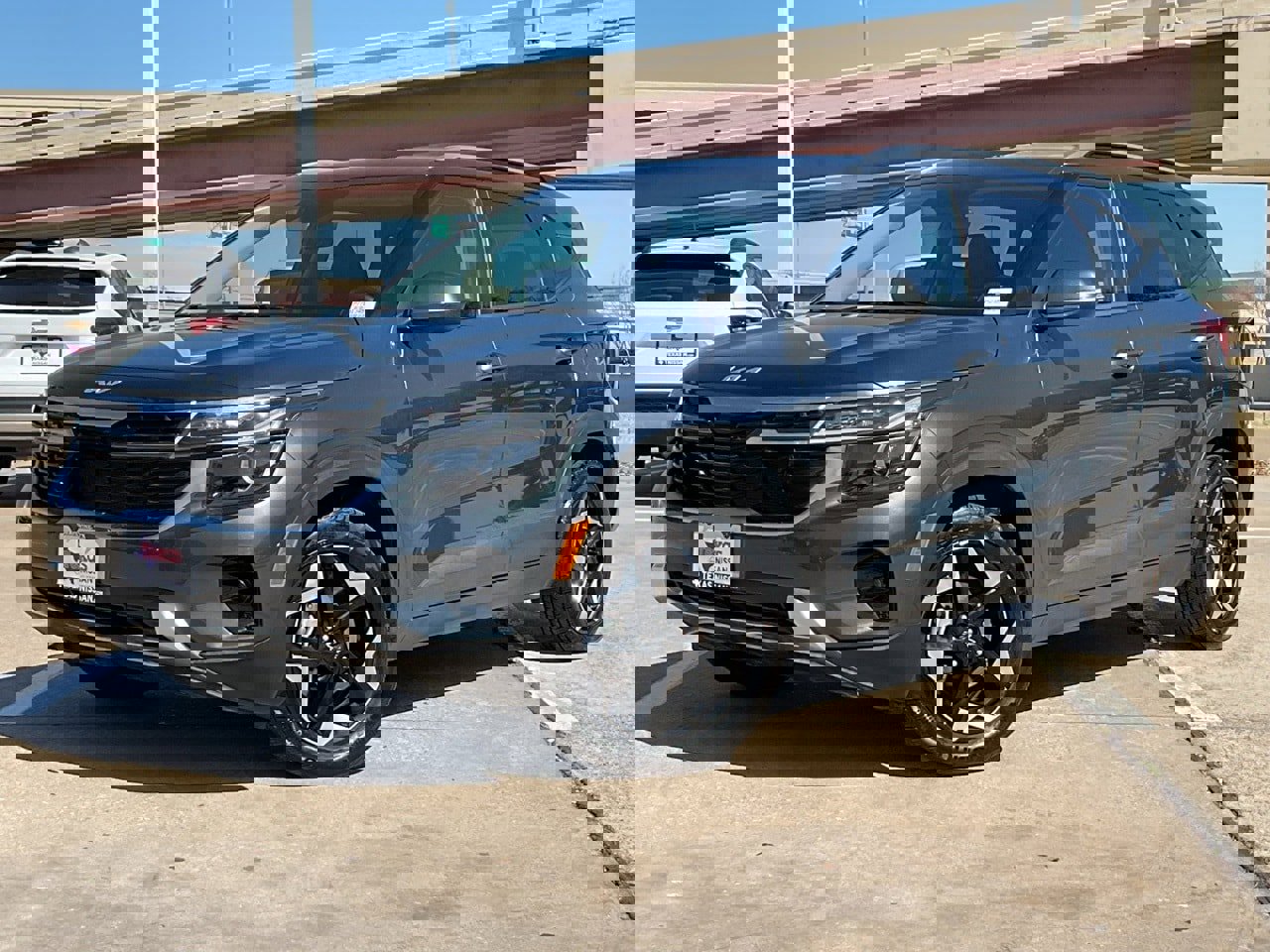 Used 2025 Kia Seltos S image 2