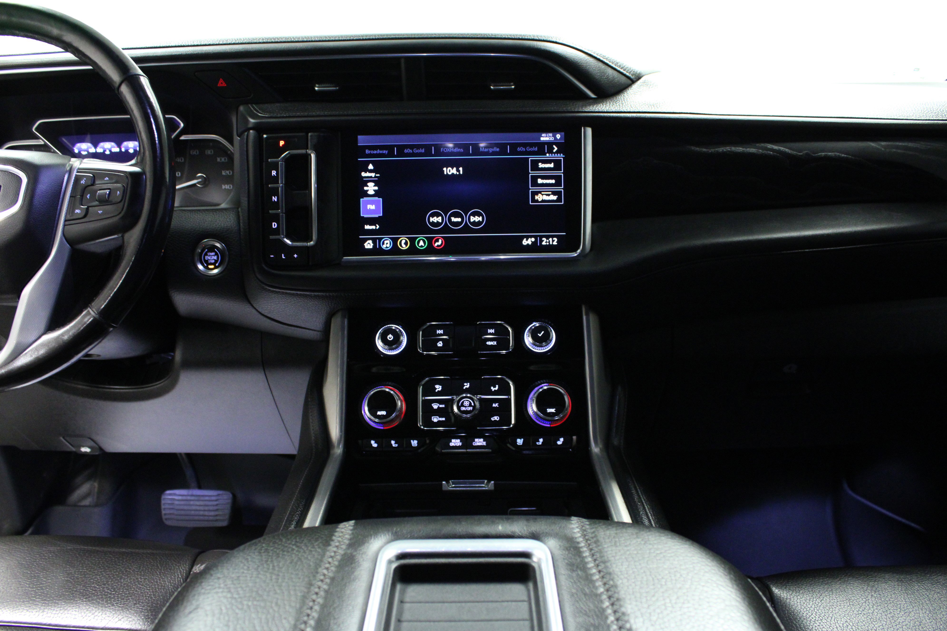 Used 2021 GMC Yukon XL Denali image 19