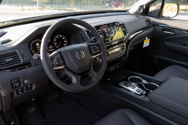 New 2026 Honda Ridgeline Black Edition image 3