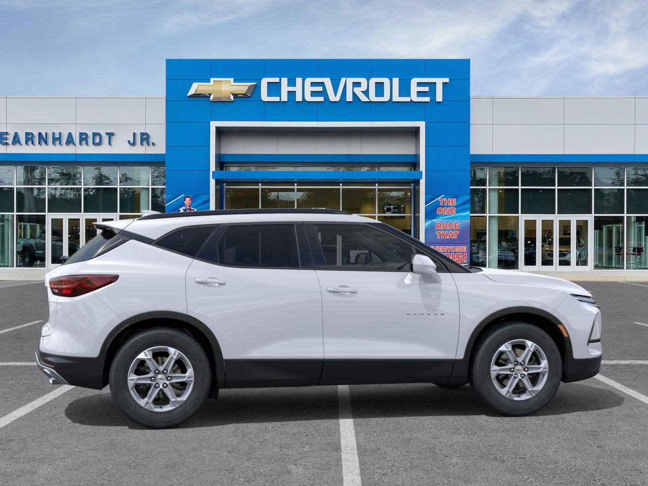 New 2025 Chevrolet Blazer LT w/ Convenience Package FWD image 7