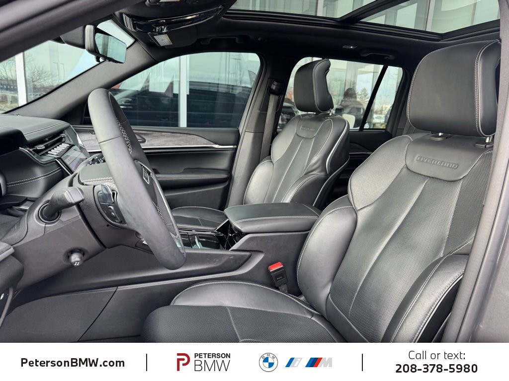 Used 2024 Jeep Grand Cherokee Overland w/ Luxury Tech Group IV image 17