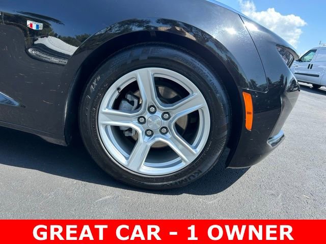 Used 2023 Chevrolet Camaro LT image 8