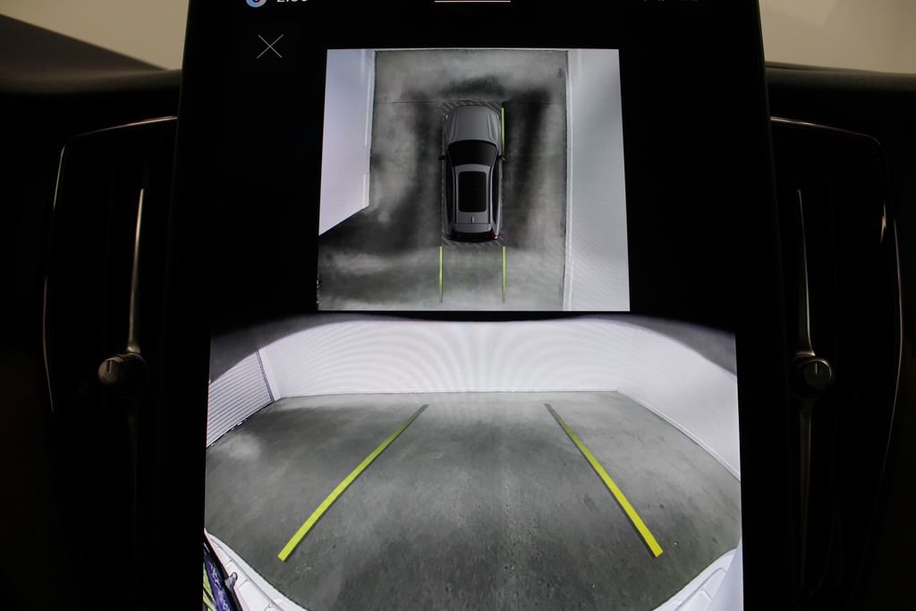 New 2026 Volvo XC60 B5 Plus w/ Protection Package Premier image 14