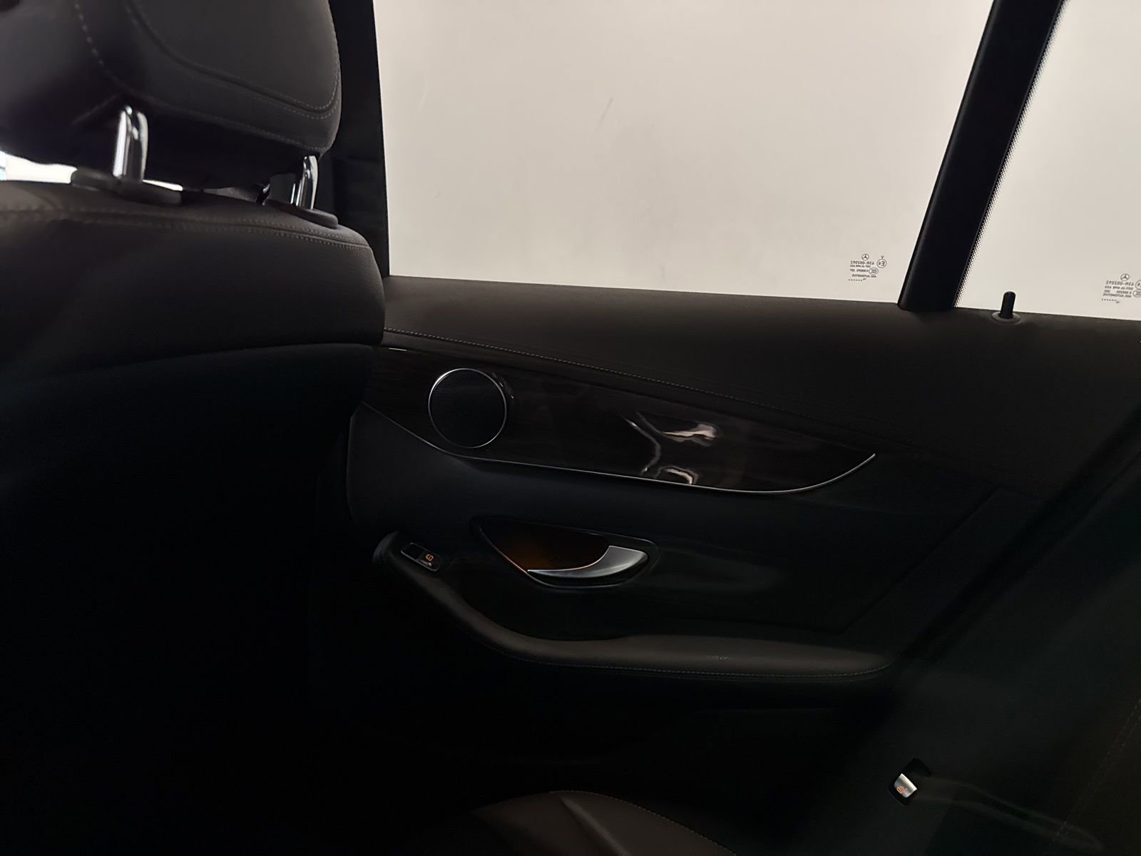 Used 2017 Mercedes-Benz GLC 300 4MATIC image 21