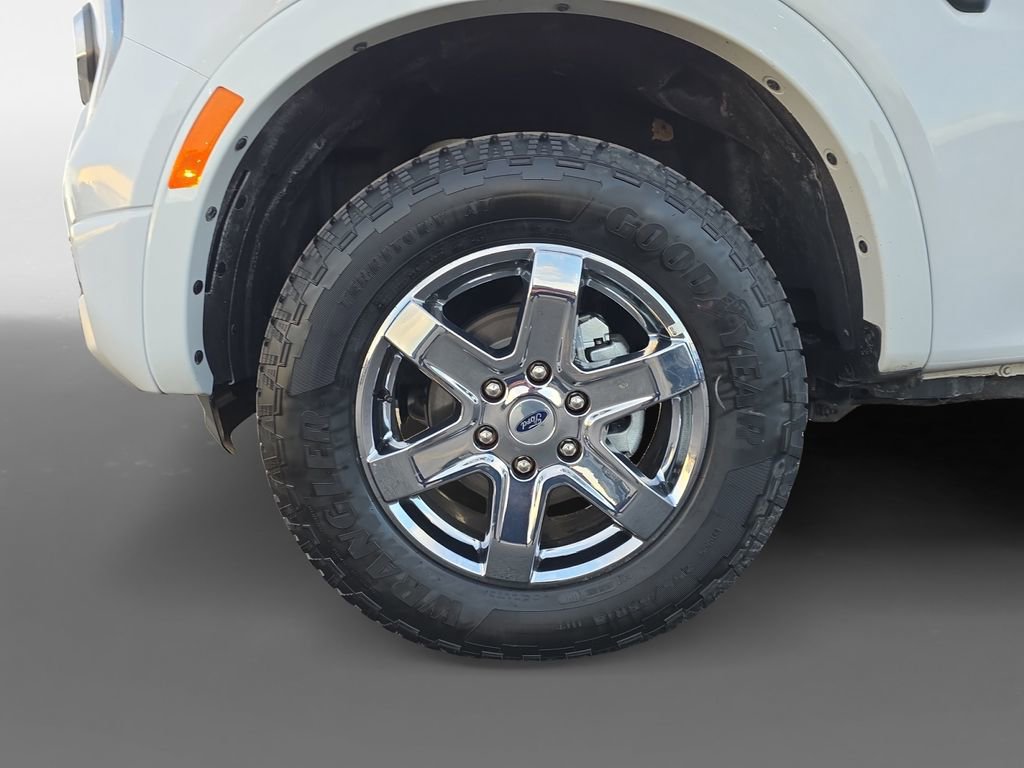 Used 2025 Ford Ranger Lariat w/ Chrome Accent Package image 15