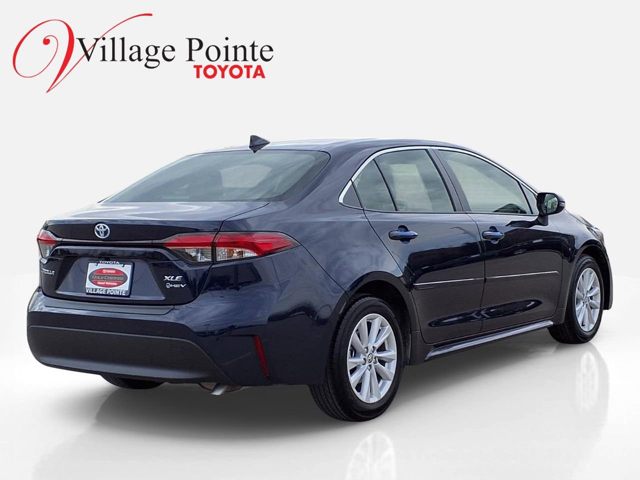 Used 2025 Toyota Corolla XLE image 6