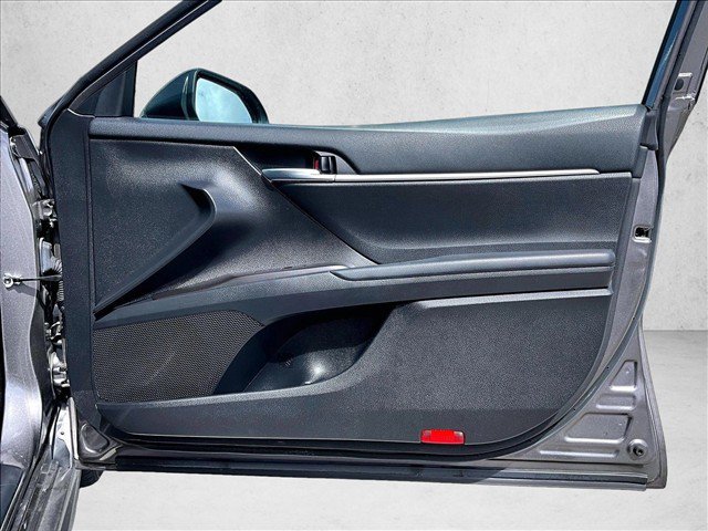 Used 2023 Toyota Camry SE FWD image 19