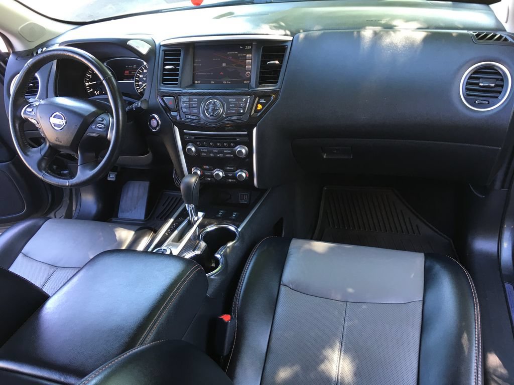 Used 2019 Nissan Pathfinder SL AWD/4WD image 31