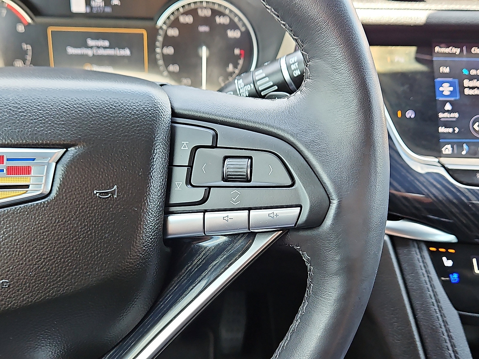 Used 2024 Cadillac XT6 Premium Luxury image 18