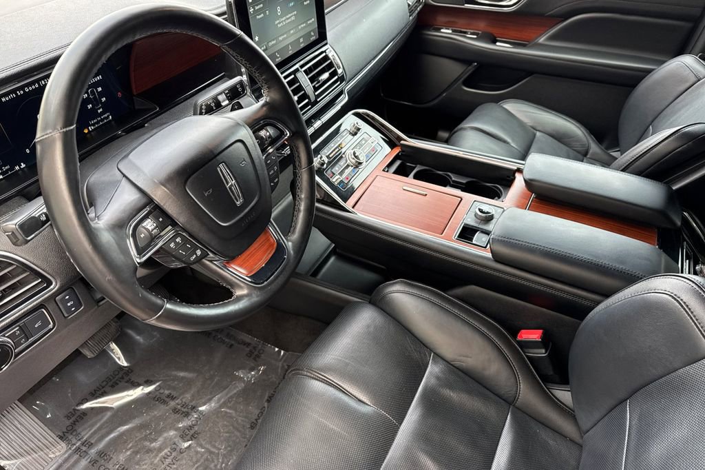 Used 2018 Lincoln Navigator L Reserve w/ Technology Package AWD/4WD image 12