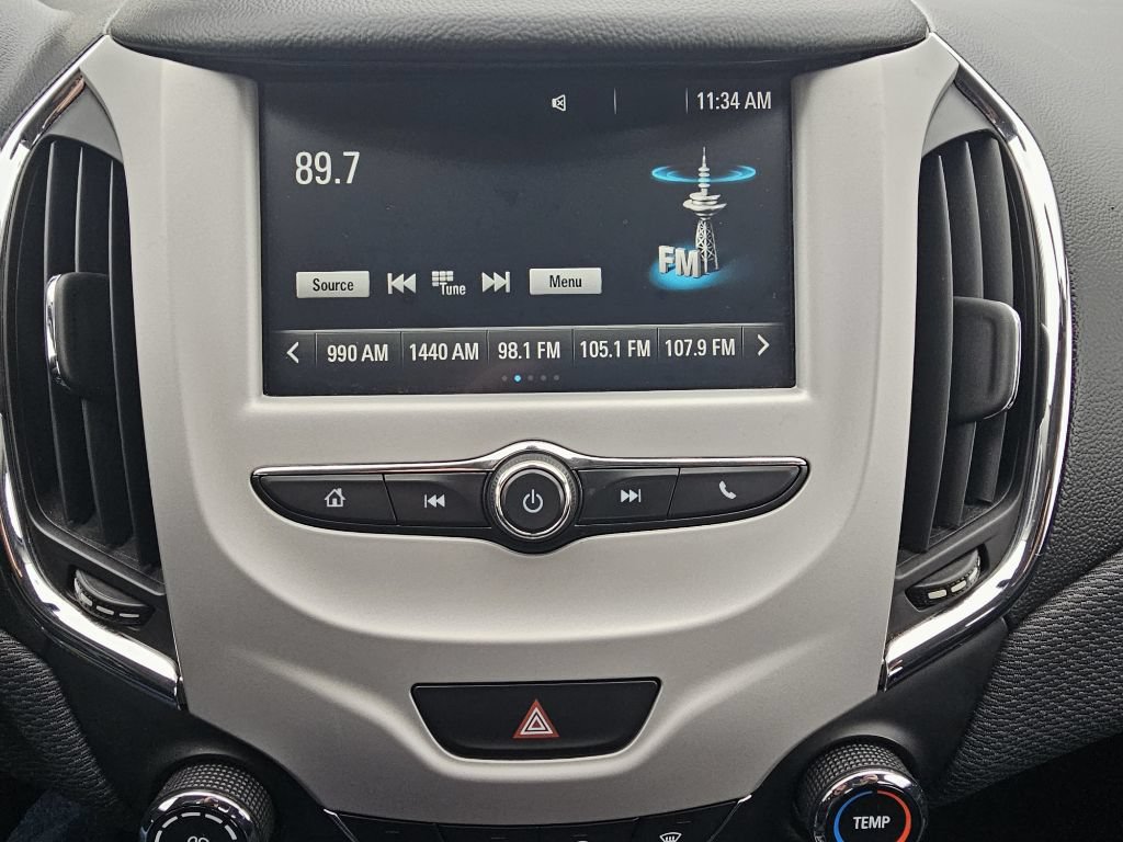 Used 2017 Chevrolet Cruze LS FWD image 20