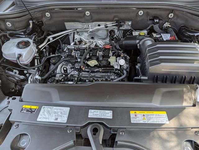 Used 2024 Volkswagen Atlas Cross Sport SE image 35