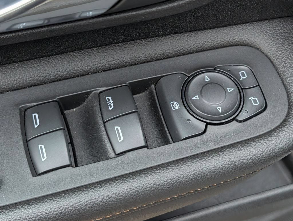Used 2019 GMC Terrain SLT w/ Preferred Package AWD/4WD image 38