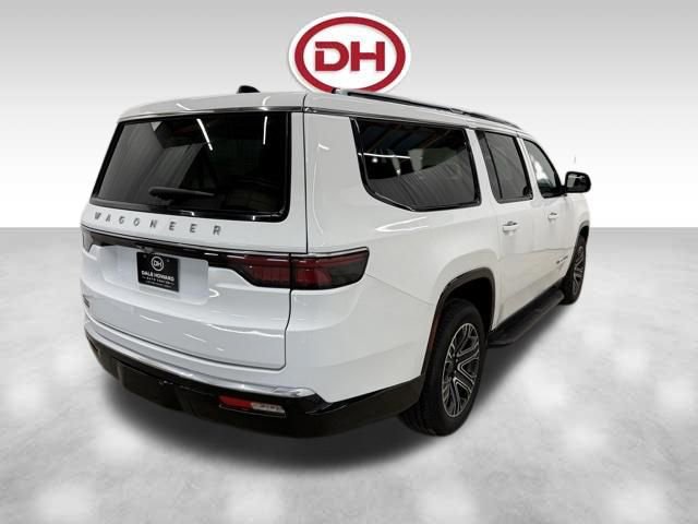 Used 2025 Jeep Wagoneer L Series II w/ 8-pass Seating Package AWD/4WD image 13