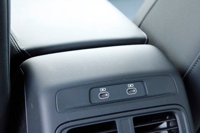 Used 2025 Audi Q5 Premium Plus w/ Premium Plus AWD/4WD image 18