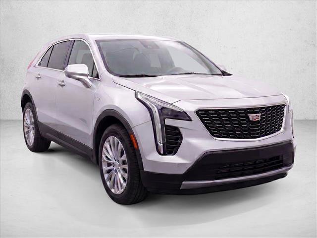 Used 2024 Cadillac XT4 Luxury FWD image 3