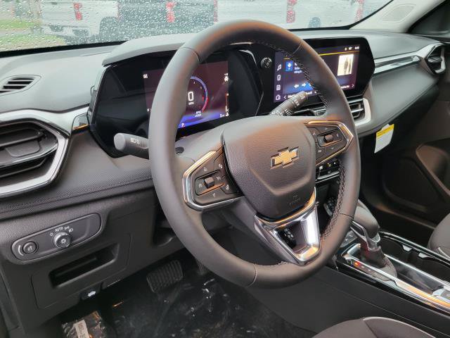 New 2026 Chevrolet TrailBlazer LT w/ Convenience Package FWD image 10