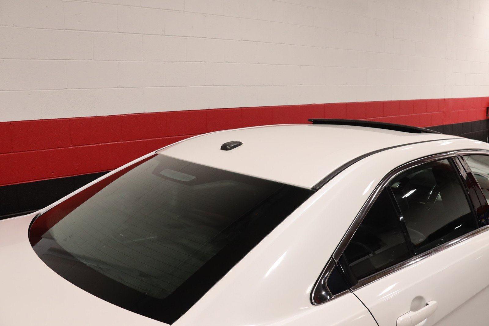 Used 2013 Ford Taurus SHO image 10