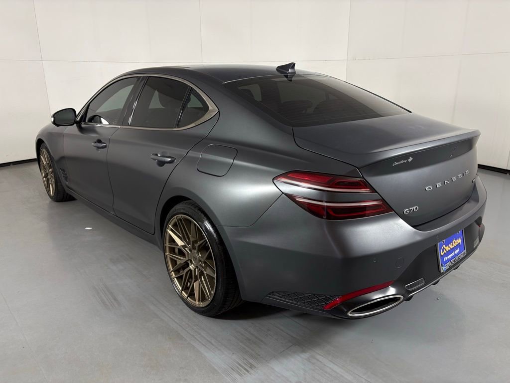 Used 2022 Genesis G70 3.3T Launch Edition image 10
