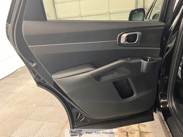 Used 2024 Kia Sorento S w/ Panoramic Sunroof Package FWD image 25